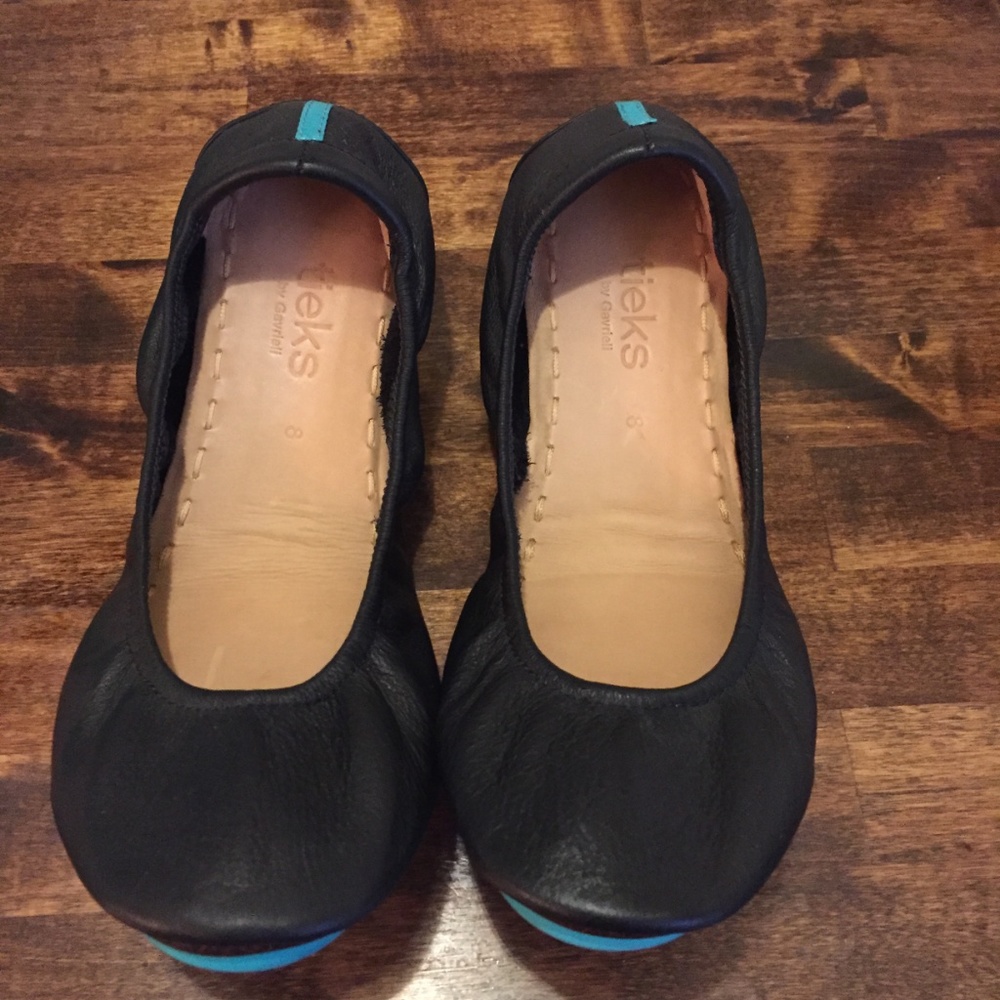 EUC Tieks Matte Black
